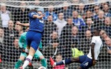 [ẢNH] Jose Mourinho cười bí hiểm khi lần thứ hai thua học trò cũ Frank Lampard