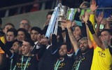 [ẢNH] Man City lần thứ ba liên tiếp vô địch League Cup