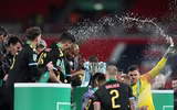[ẢNH] Man City lần thứ ba liên tiếp vô địch League Cup