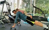 [ẢNH] Muôn cách giải khuây của sao bóng đá khi ở nhà tránh dịch