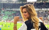 [ẢNH] Vẻ đẹp bốc lửa của vợ trung vệ Rugani vừa nhiễm Covid-19