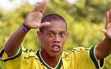 [ẢNH] Các sao bóng đá trông 'non tơ' như thế nào ở tuổi 20?
