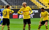 [ẢNH] Cầu thủ Dortmund gây sốt khi ăn mừng theo kiểu 'giãn cách xã hội'