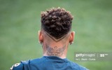 [ẢNH] Đoàn Văn Hậu mới có hình xăm như Neymar?