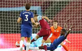 [ẢNH] Vừa diện trang phục mới, Chelsea đã thua sốc