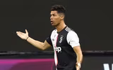 [ẢNH] Ronaldo lu mờ và gục ngã trước Ibrahimovic