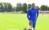 [ẢNH] Tân binh Hakim Ziyech hớn hở tập buổi đầu cùng Chelsea