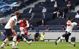 [ẢNH] HLV Mourinho tươi hết cỡ sau màn ngược dòng trước Arsenal