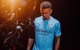 [ẢNH] Cận cảnh mẫu áo đấu mới đẹp lạ của Man City