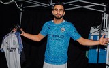 [ẢNH] Cận cảnh mẫu áo đấu mới đẹp lạ của Man City