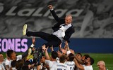 [ẢNH] Huyền thoại Zidane được học trò công kênh sau kỳ tích băng băng về đích