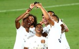 [ẢNH] Messi thất vọng não nề trong ngày Real Madrid tưng bừng nâng cúp