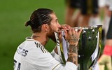 [ẢNH] Huyền thoại Zidane được học trò công kênh sau kỳ tích băng băng về đích