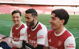 [ẢNH] Ngắm David Luiz, Aubameyang trong áo đấu mùa tới của Arsenal