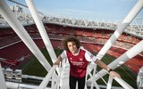 [ẢNH] Ngắm David Luiz, Aubameyang trong áo đấu mùa tới của Arsenal