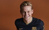 [ẢNH] Barcelona ra mắt áo đấu mới giống hệt áo phụ của... Real Madrid