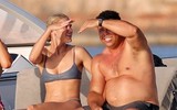 [ẢNH] Ronaldo quấn quýt bên bạn gái kém 15 tuổi trên du thuyền