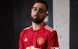 [ẢNH] Bruno Fernandes và dàn sao M.U khoe áo đấu hoàn toàn mới