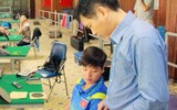Trưởng đoàn Việt Nam thị sát 