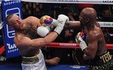 Khoảnh khắc Mayweather phản đòn hạ gục McGregor trong 