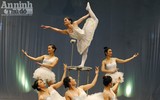 Hình ảnh hậu trường ít thấy của nghệ sỹ xiếc trước giờ sân khấu sáng đèn