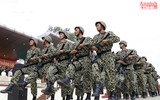 Nữ chiến sỹ tự vệ nổi bật giữa hội thao lực lượng vũ trang Thủ đô