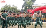 Nữ chiến sỹ tự vệ nổi bật giữa hội thao lực lượng vũ trang Thủ đô
