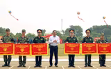 Bộ đội Hà Nội thi bắn súng trường, gói thuốc nổ, võ chiến đấu
