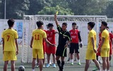 [Ảnh] Quyết liệt cuộc đua vé đi tiếp của 32 đội bóng trong lượt trận chiều 1-11