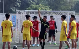[Ảnh] Quyết liệt cuộc đua vé đi tiếp của 32 đội bóng trong lượt trận chiều 1-11