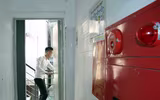 Kiểm tra đột xuất hai cơ sở karaoke trên phố Trần Thái Tông