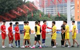 Ngược dòng trên chấm penalty, đương kim vô địch THPT Trần Quốc Tuấn vào chung kết
