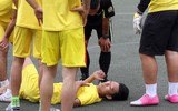 Ngược dòng trên chấm penalty, đương kim vô địch THPT Trần Quốc Tuấn vào chung kết