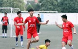 Ngược dòng trên chấm penalty, đương kim vô địch THPT Trần Quốc Tuấn vào chung kết