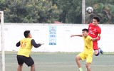Ngược dòng trên chấm penalty, đương kim vô địch THPT Trần Quốc Tuấn vào chung kết