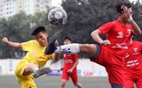 Ngược dòng trên chấm penalty, đương kim vô địch THPT Trần Quốc Tuấn vào chung kết