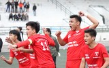 Ngược dòng trên chấm penalty, đương kim vô địch THPT Trần Quốc Tuấn vào chung kết