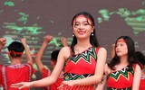 [ẢNH] Nữ sinh Hà thành khoe tài sắc qua các tiết mục biểu diễn đặc sắc