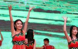 [ẢNH] Nữ sinh Hà thành khoe tài sắc qua các tiết mục biểu diễn đặc sắc