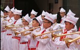 Lễ xuất quân đậm màu sắc của đương kim vô địch THPT Trần Quốc Tuấn