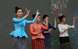 Lễ xuất quân đậm màu sắc của đương kim vô địch THPT Trần Quốc Tuấn