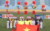 THPT Nguyễn Thị Minh Khai ăn mừng chức vô địch lần thứ ba