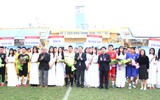 THPT Nguyễn Thị Minh Khai ăn mừng chức vô địch lần thứ ba