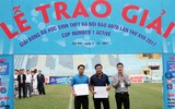 THPT Nguyễn Thị Minh Khai ăn mừng chức vô địch lần thứ ba
