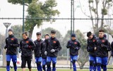 U23 Việt Nam mặc ấm, uống trà gừng để chống chọi cái lạnh ở Trung Quốc