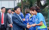 Bộ trưởng Nguyễn Ngọc Thiện bắn phát súng khai xuân tại Trung tâm Nhổn