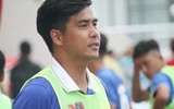 Thắng trận, cầu thủ U17 PVF cúi đầu lễ phép trước ban huấn luyện đối phương