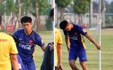 [ẢNH] Đáng yêu hình ảnh Công Phượng kéo ô che cho đồng đội nghỉ ngơi