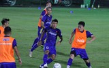 HLV Park Hang-seo cho học trò chơi... bóng ném trước giải tứ hùng