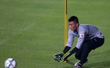 HLV Park Hang-seo cho học trò chơi... bóng ném trước giải tứ hùng